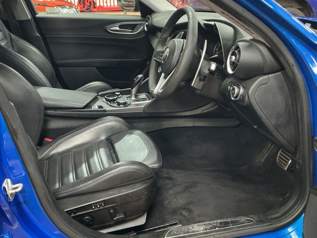 Used Alfa Romeo Giulia 2017 for sale - 77642758: Photo 3