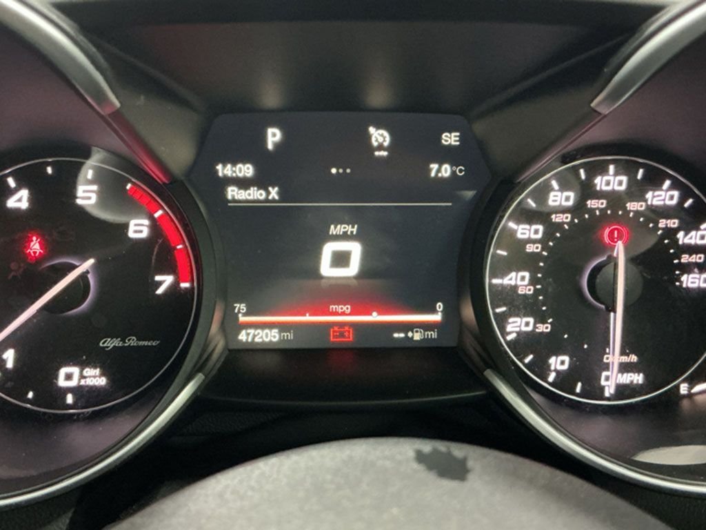 Used Alfa Romeo Giulia 2017 for sale - 77642758: Photo 6