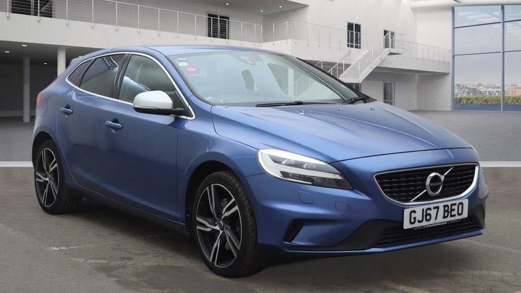 Used Volvo V40 2017 for sale - 77734404: Photo 1