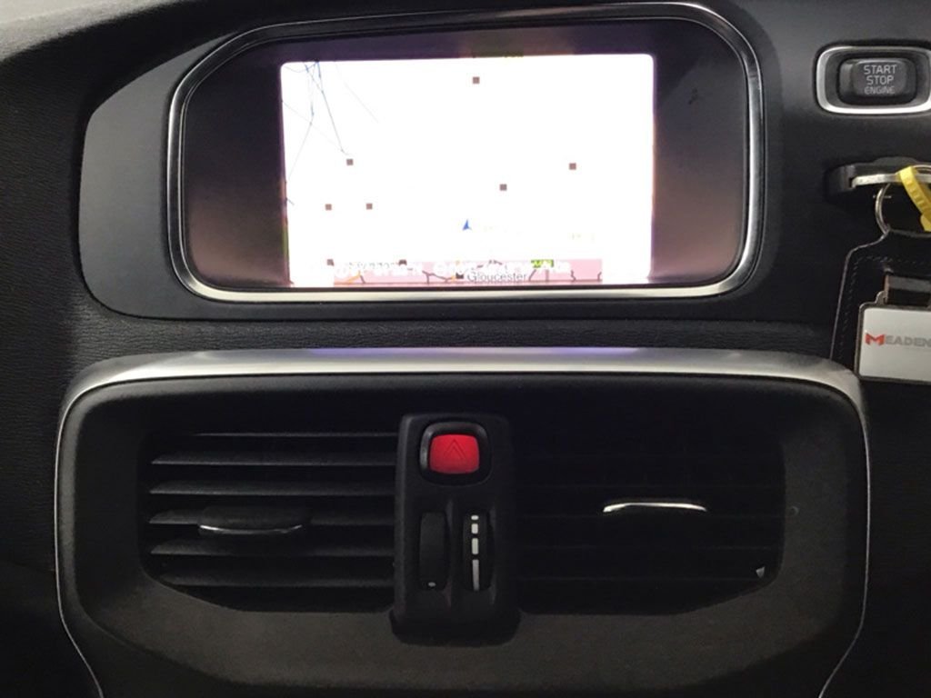 Used Volvo V40 2017 for sale - 77734404: Photo 2