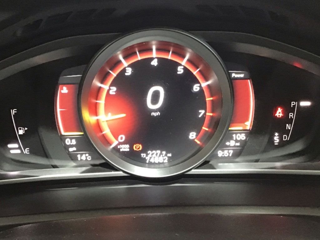 Used Volvo V40 2017 for sale - 77734404: Photo 6