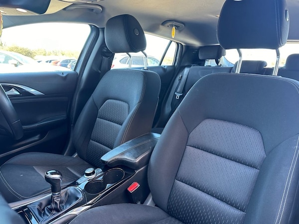 Used Infiniti Q30 2018 for sale - 75665826: Photo 14