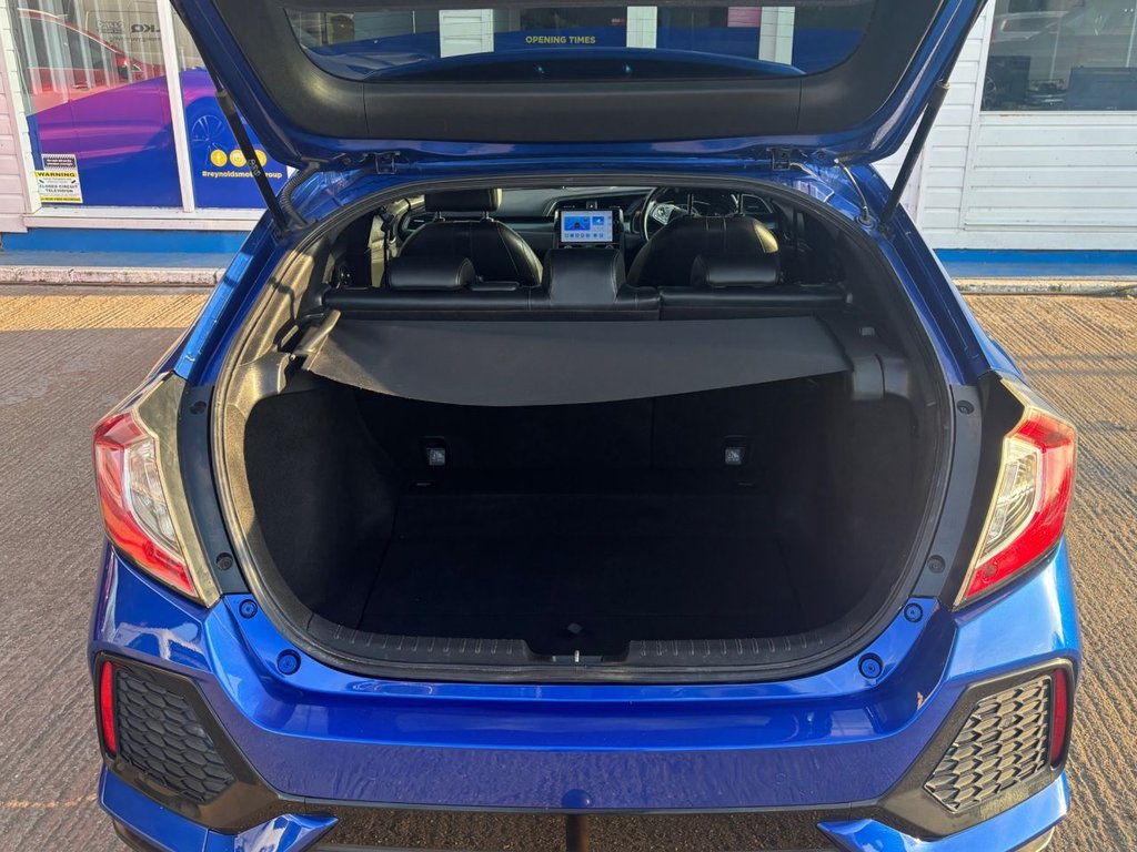Used Honda Civic 2019 for sale - 77594301: Photo 32