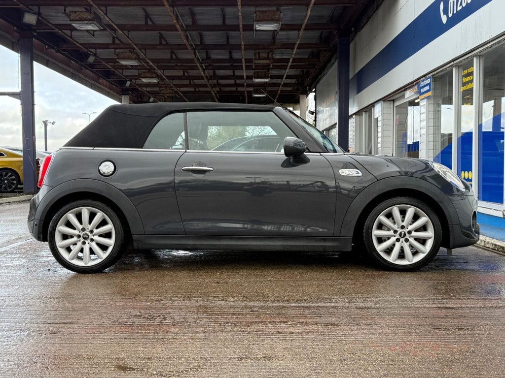 Used MINI Convertible 2017 for sale - 77546928: Photo 7
