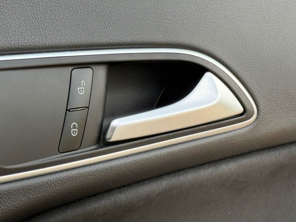 Used Mercedes-Benz CLA 2015 for sale - 75985861: Photo 29