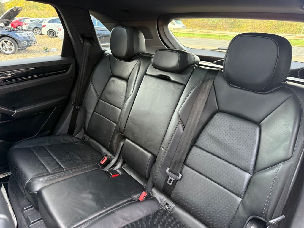 Used Porsche Cayenne 2020 for sale - 76582473: Photo 16