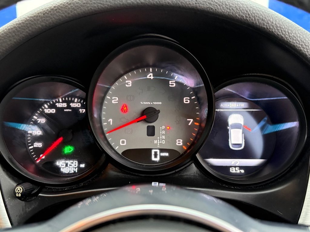 Used Porsche Macan 2018 for sale - 76496299: Photo 26