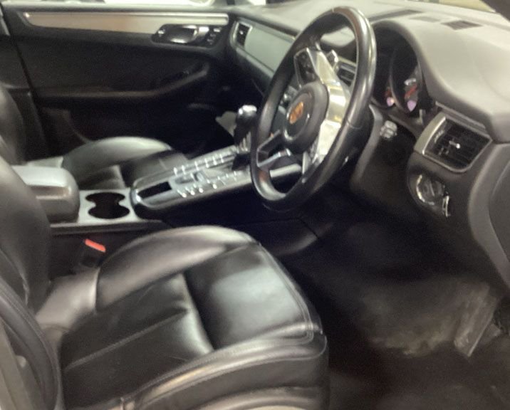 Used Porsche Macan 2018 for sale - 76496299: Photo 3