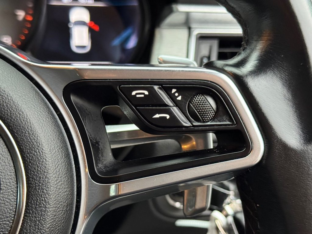 Used Porsche Macan 2018 for sale - 76496299: Photo 34