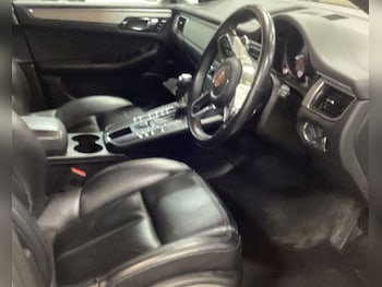 Used Porsche Macan 2018 for sale - 76496299: Photo