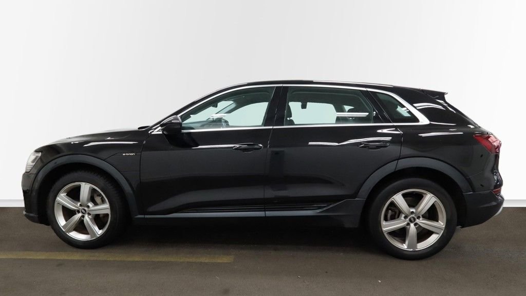 Used Audi e-tron 2021 for sale - 77355743: Photo 13