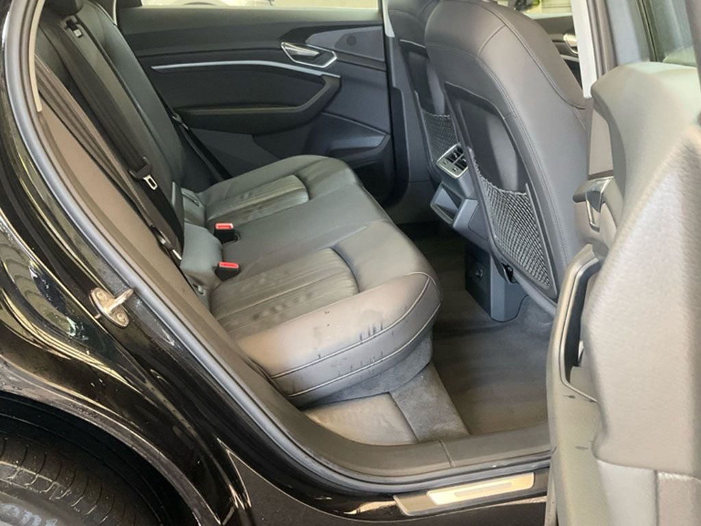 Used Audi e-tron 2021 for sale - 77355743: Photo 4