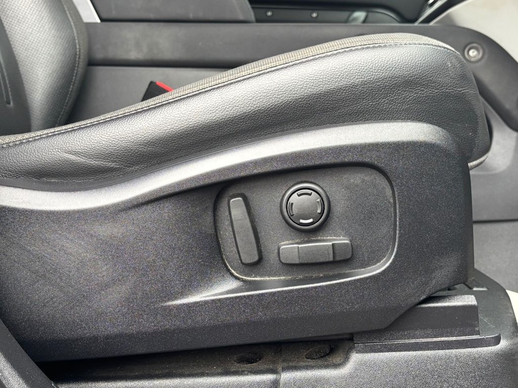 Used Land Rover Defender 2020 for sale - 77212824: Photo 35