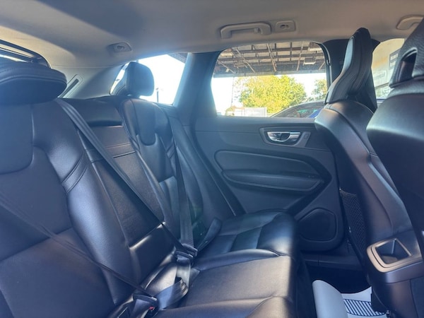 Used Volvo XC60 2019 for sale - 76147334: Photo 16