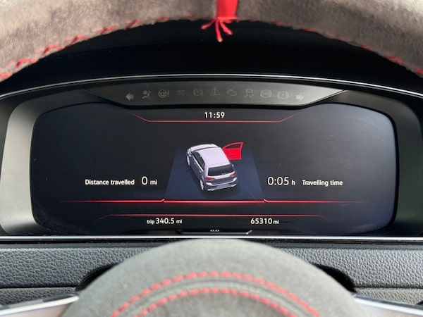 Used Volkswagen Golf 2017 for sale - 76291096: Photo 24