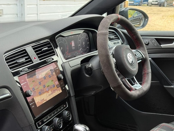 Used Volkswagen Golf 2017 for sale - 76291096: Photo 37