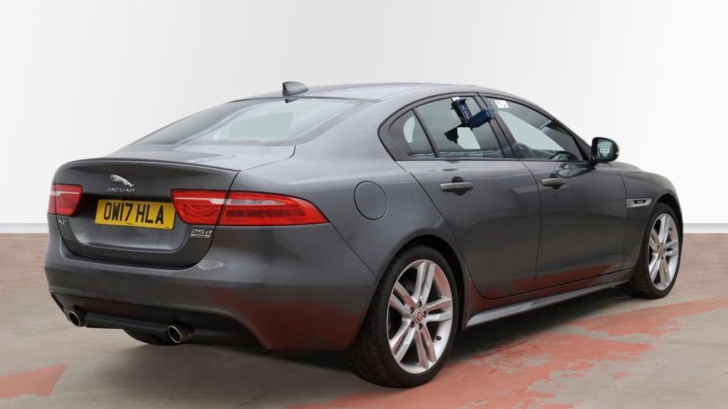 Used Jaguar XE 2017 for sale - 77328177: Photo 10