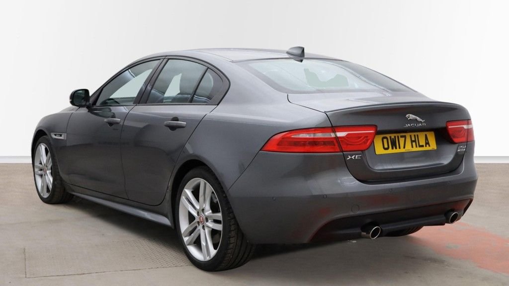 Used Jaguar XE 2017 for sale - 77328177: Photo 9