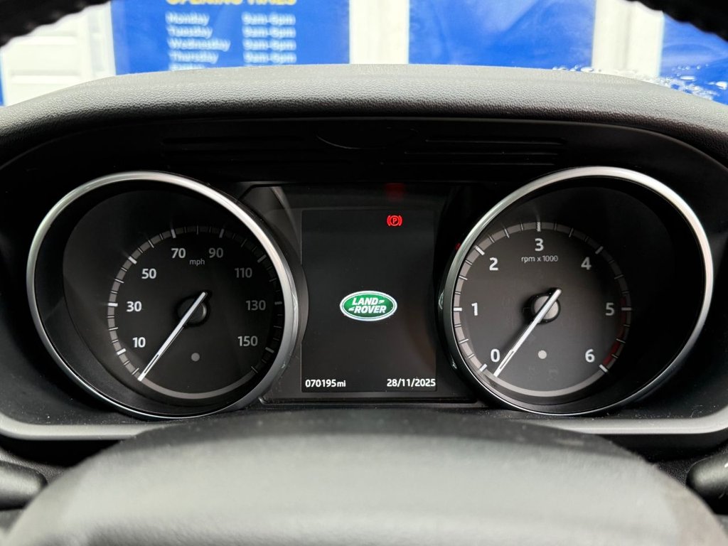 Used Land Rover Discovery 2017 for sale - 76547058: Photo 30