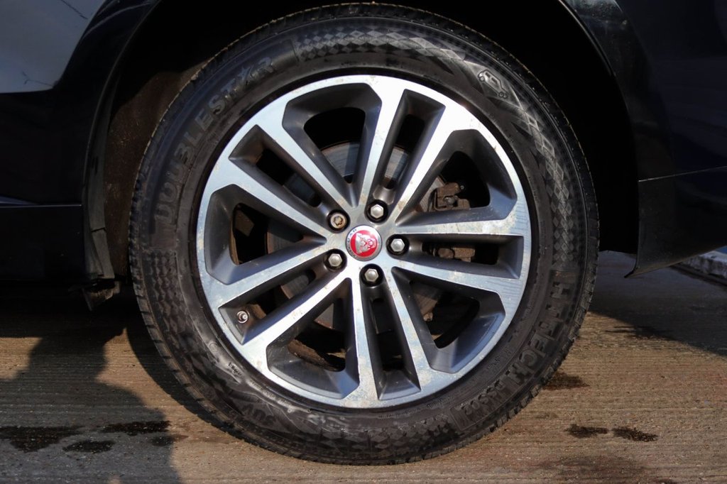 Used Jaguar F-Pace 2017 for sale - 77384058: Photo 17