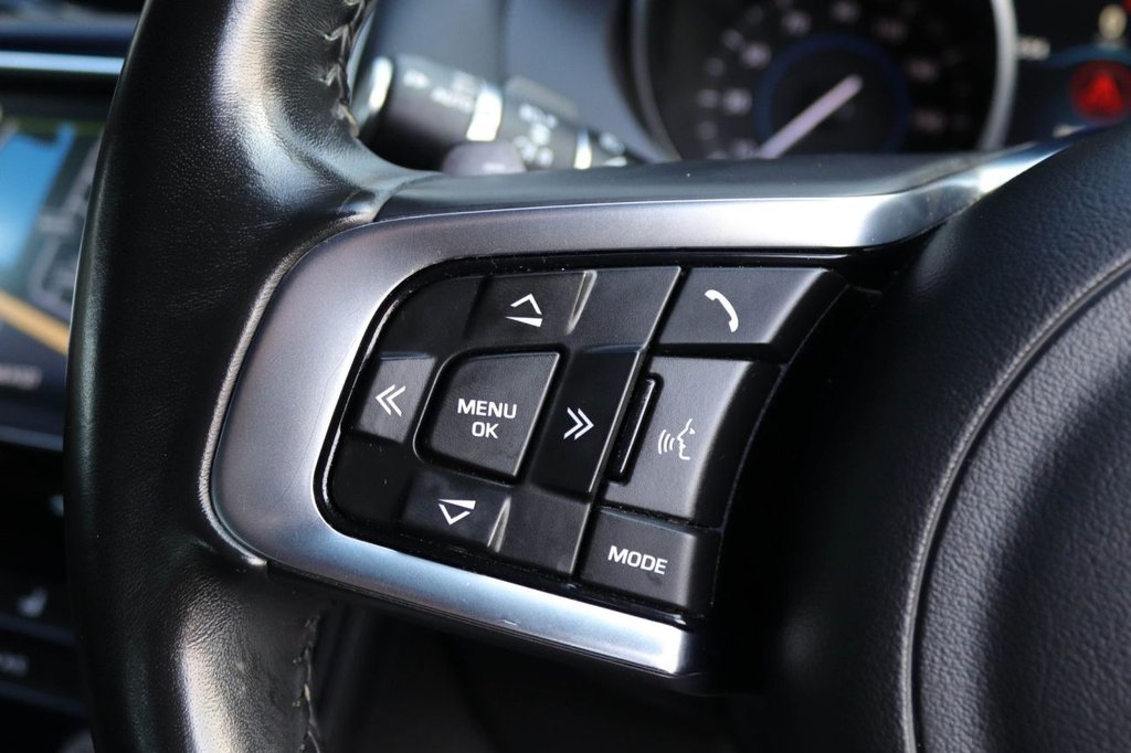 Used Jaguar F-Pace 2017 for sale - 77384058: Photo 25