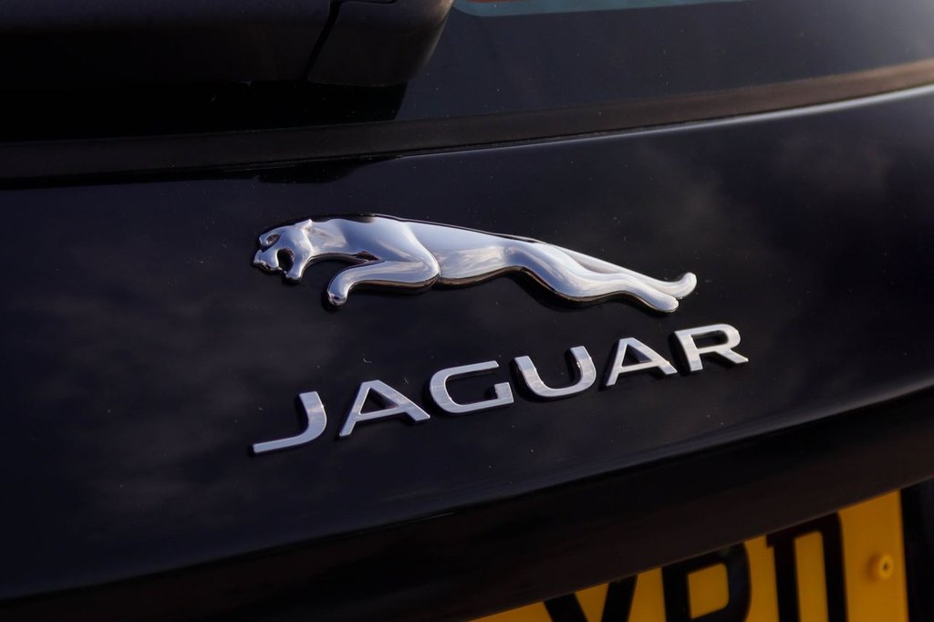 Used Jaguar F-Pace 2017 for sale - 77384058: Photo 29