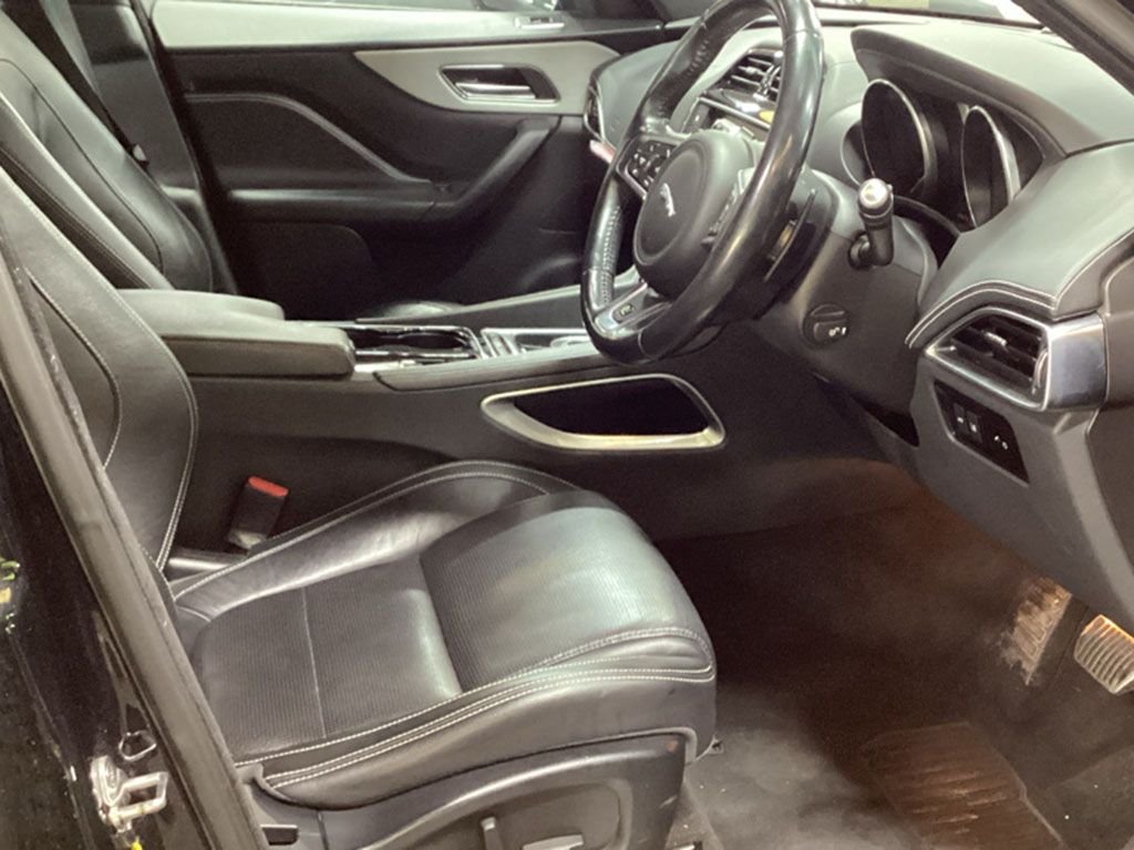 Used Jaguar F-Pace 2017 for sale - 77384058: Photo 3