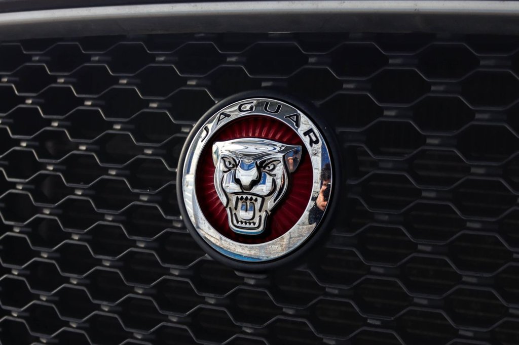 Used Jaguar F-Pace 2017 for sale - 77384058: Photo 33