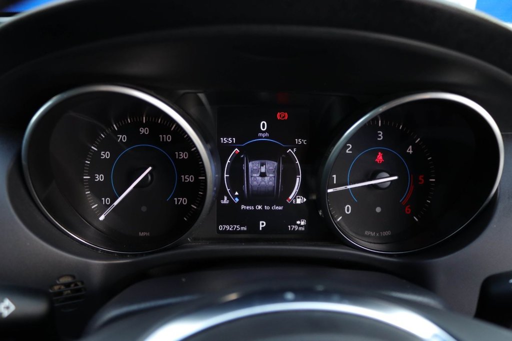 Used Jaguar F-Pace 2017 for sale - 77384058: Photo 37