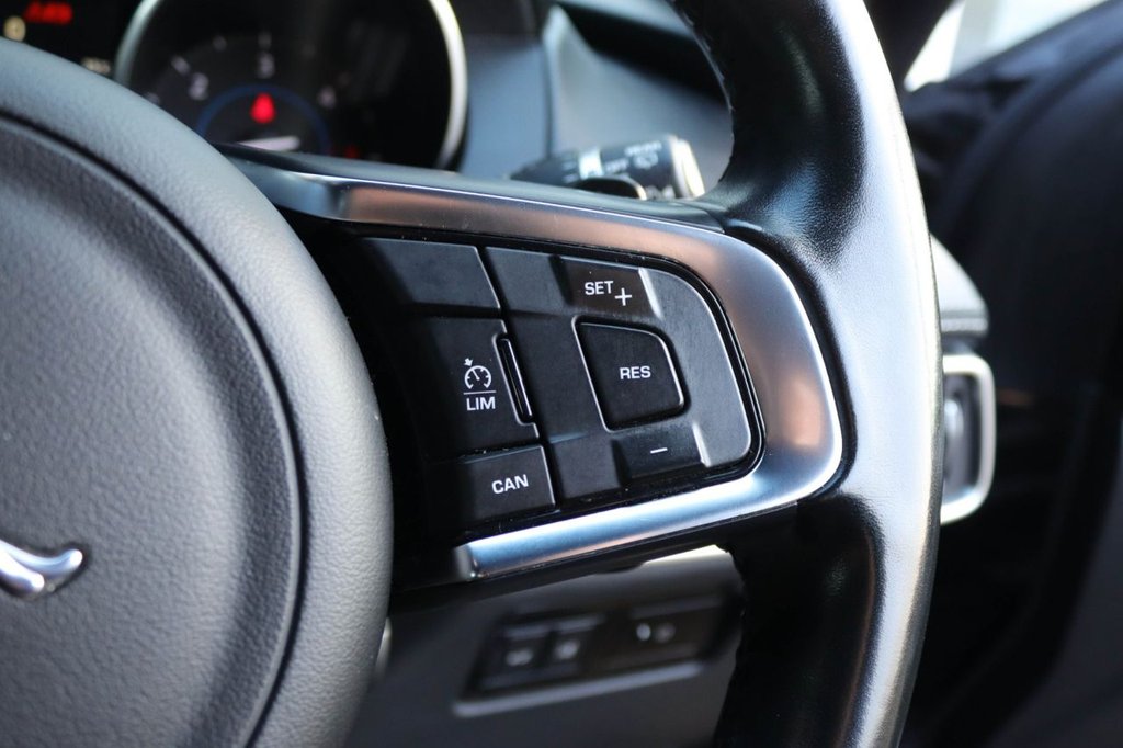 Used Jaguar F-Pace 2017 for sale - 77384058: Photo 44