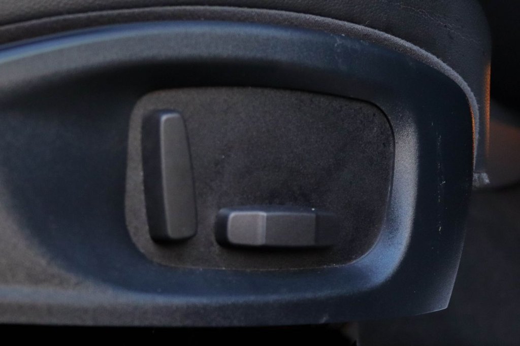 Used Jaguar F-Pace 2017 for sale - 77384058: Photo 48