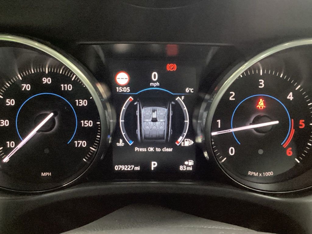 Used Jaguar F-Pace 2017 for sale - 77384058: Photo 6