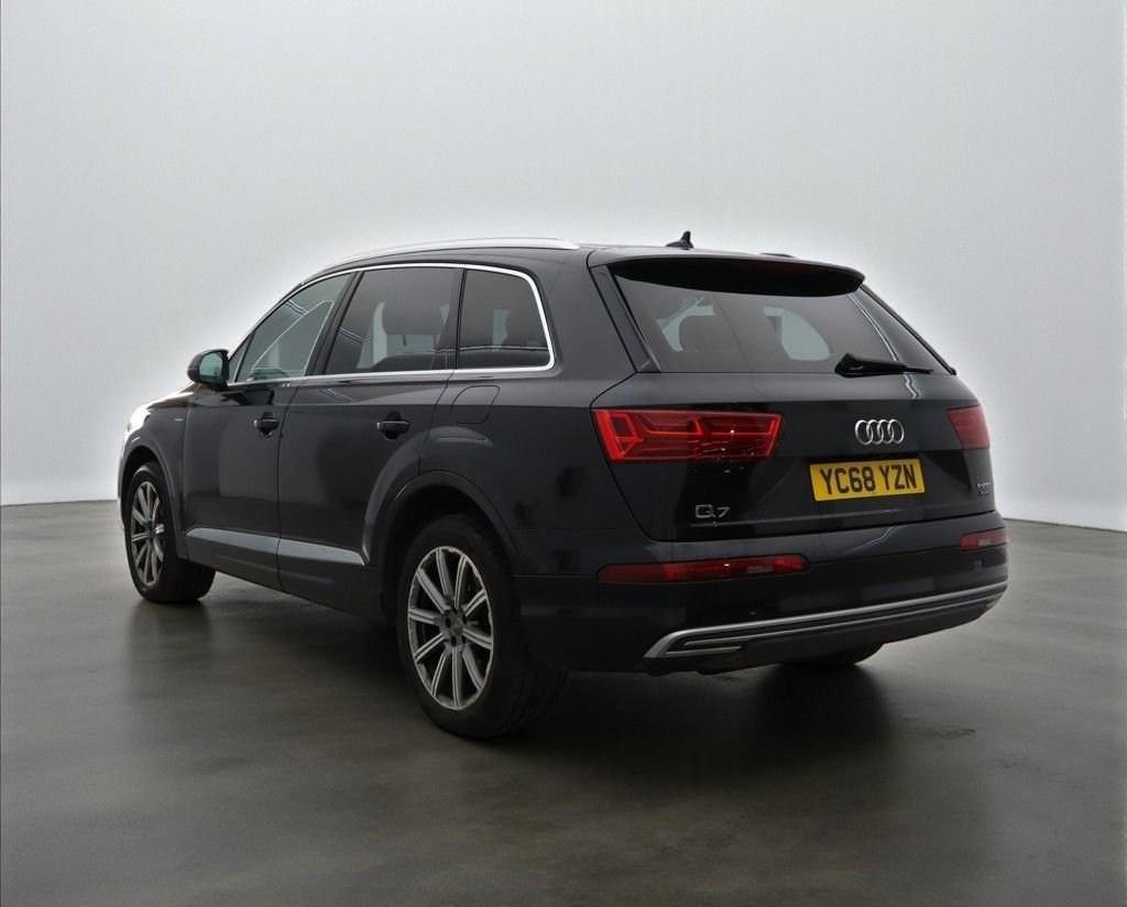 Used Audi Q7 2018 for sale - 76147666: Photo 11