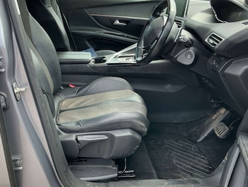 Used Peugeot 5008 2021 for sale - 79449543: Photo