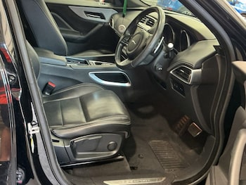 Used Jaguar F-Pace 2018 for sale - 78645133: Photo