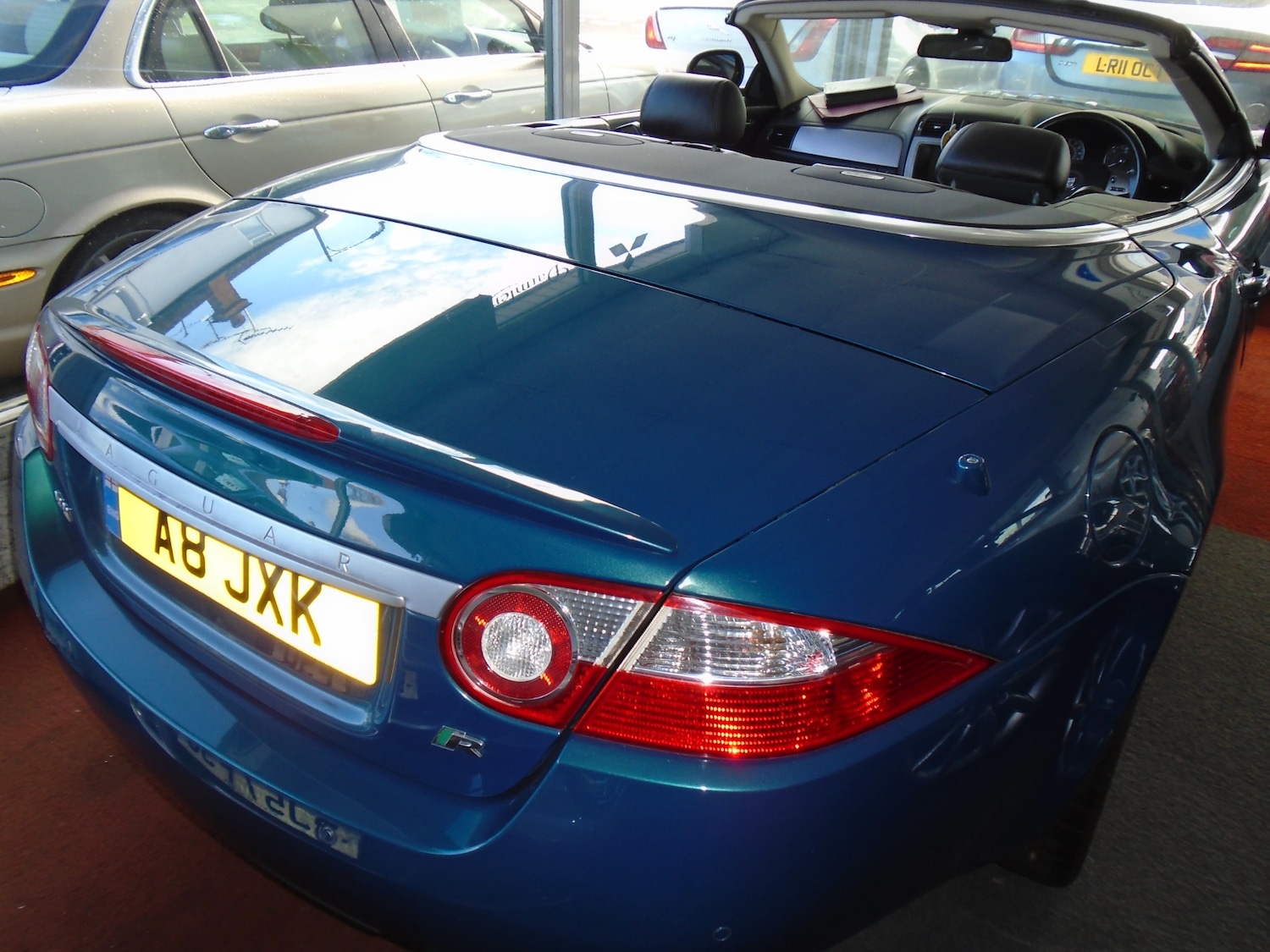 Used Jaguar XKR 2007 for sale - 76143669: Photo 12