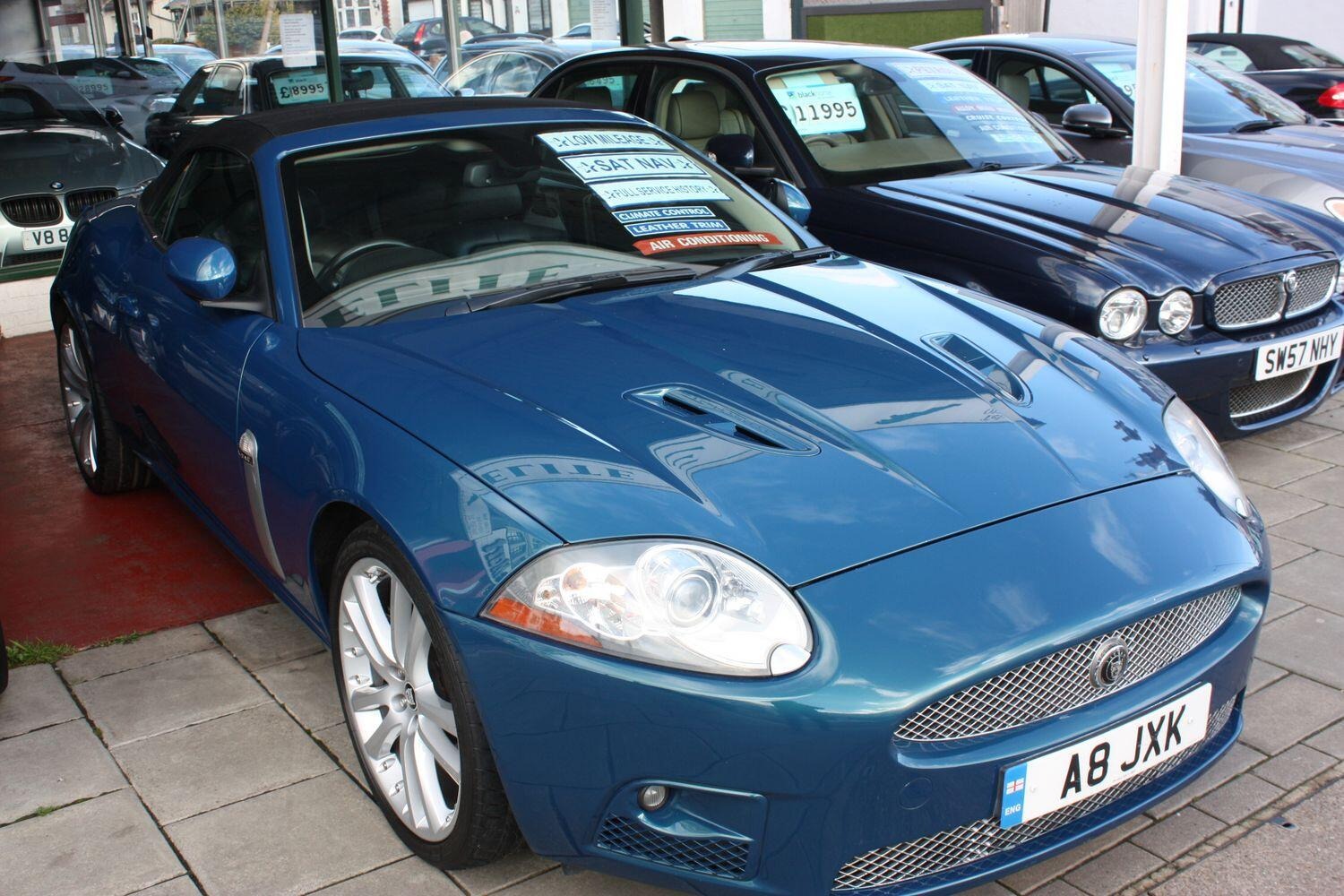 Used Jaguar XKR 2007 for sale - 76143669: Photo 2