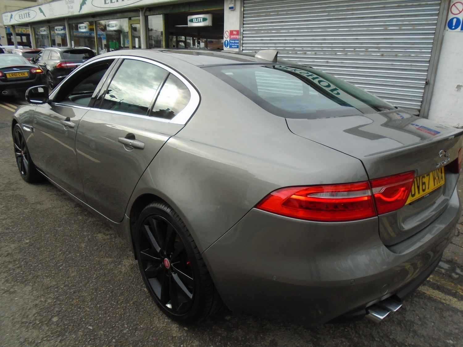 Used Jaguar XE 2017 for sale - 77617176: Photo 5