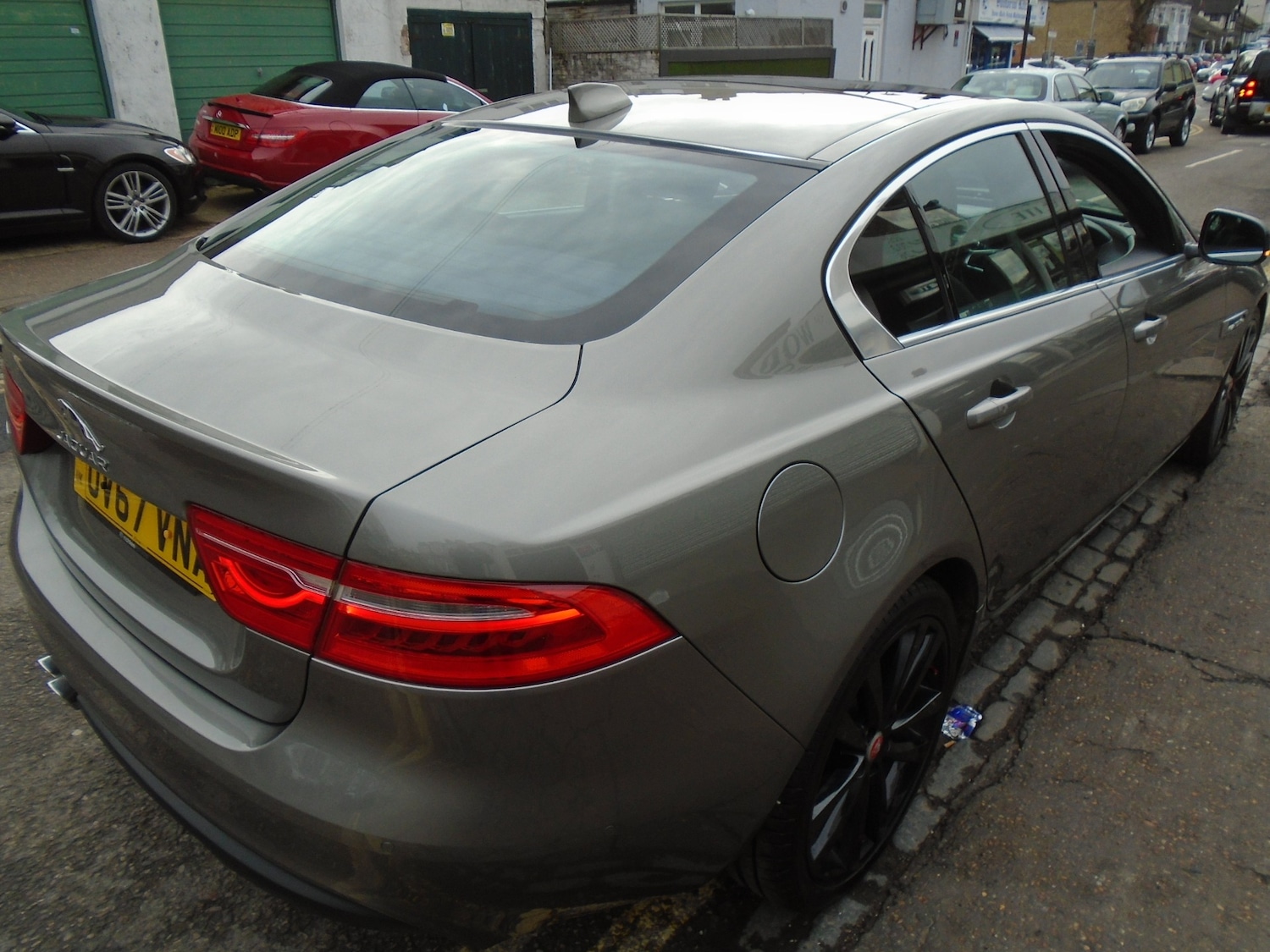 Used Jaguar XE 2017 for sale - 77617176: Photo 7