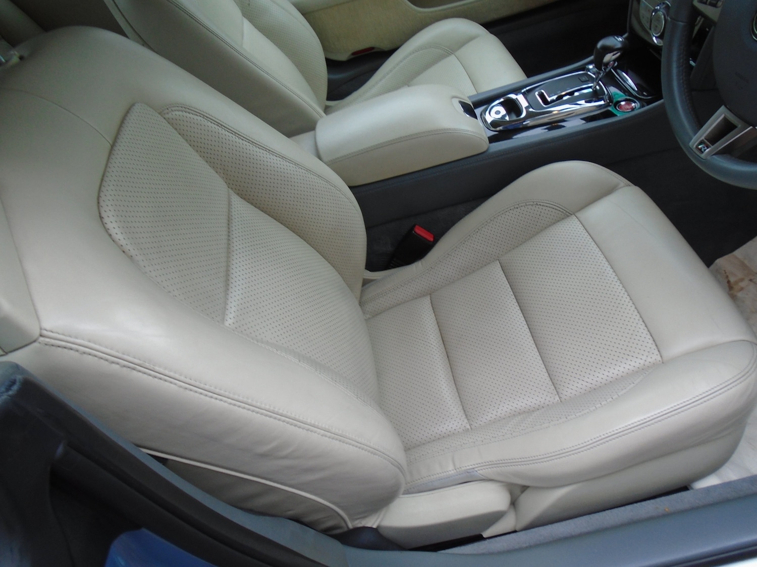 Used Jaguar XKR 2008 for sale - 77364780: Photo 11