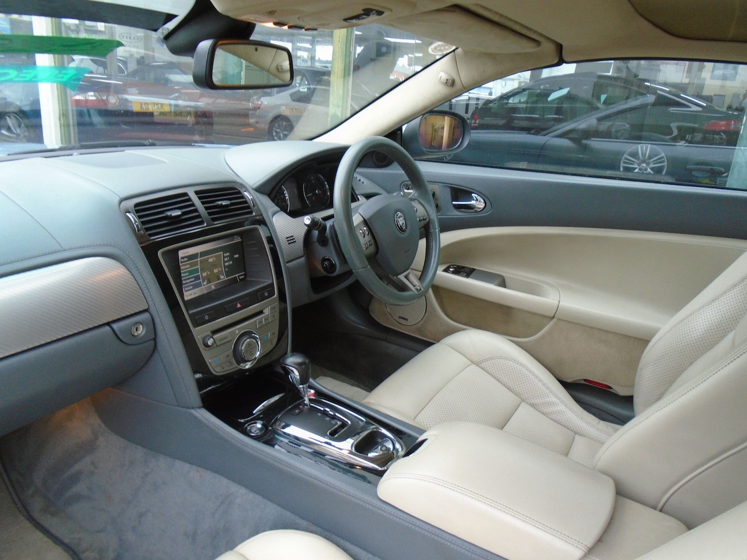 Used Jaguar XKR 2008 for sale - 77364780: Photo 12