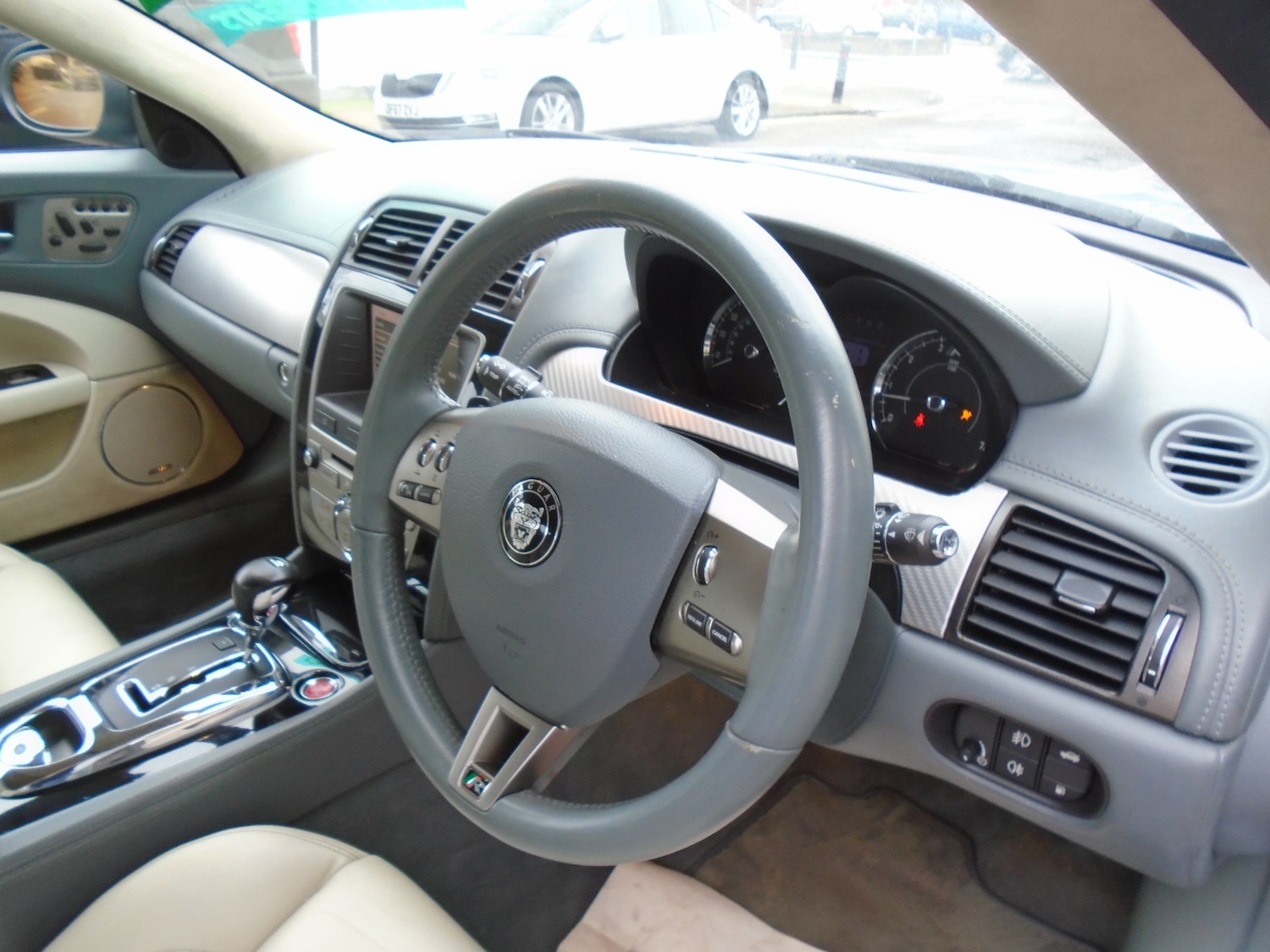 Used Jaguar XKR 2008 for sale - 77364780: Photo 8