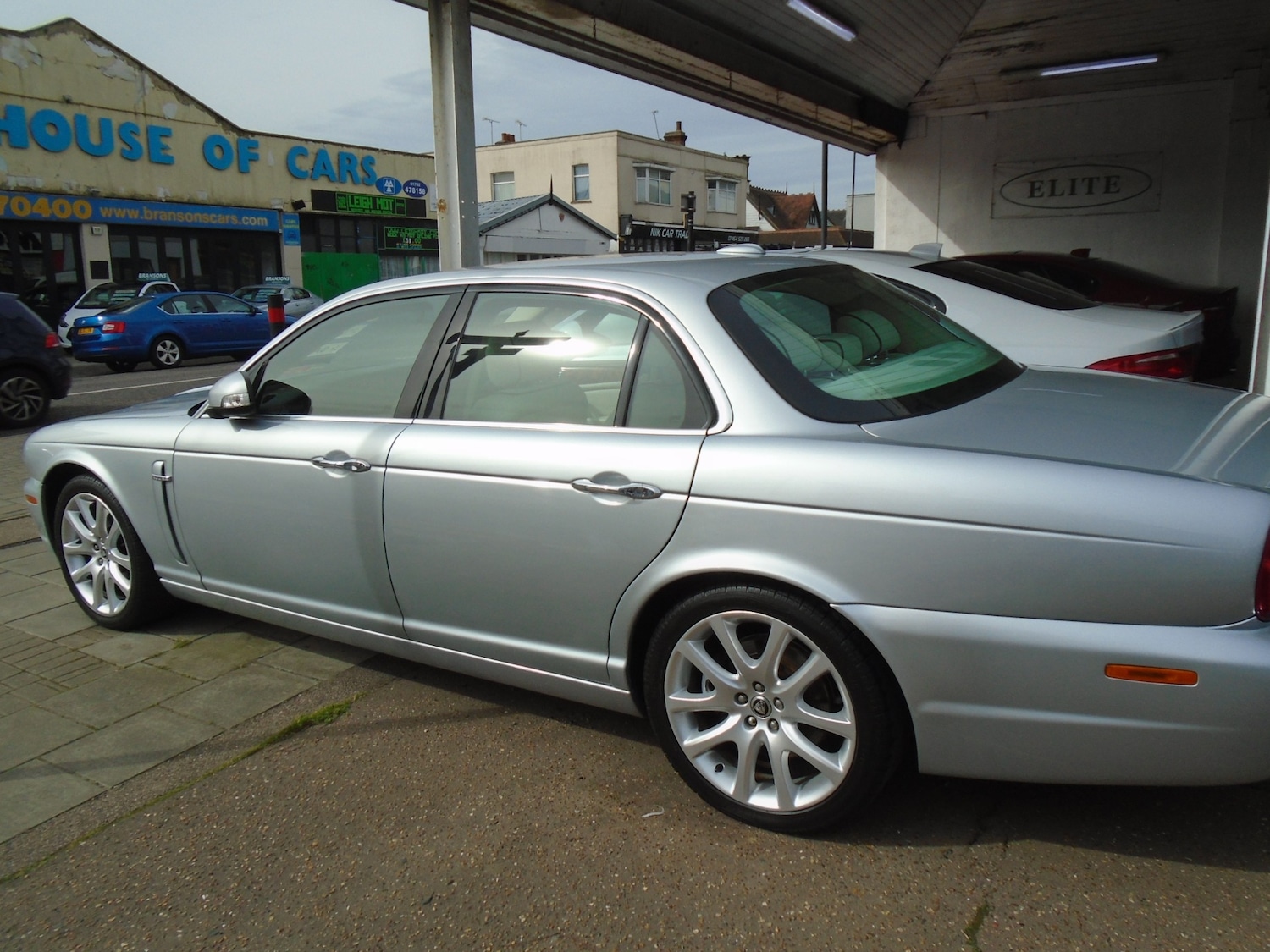 Used Jaguar XJ 2007 for sale - 78060547: Photo 6