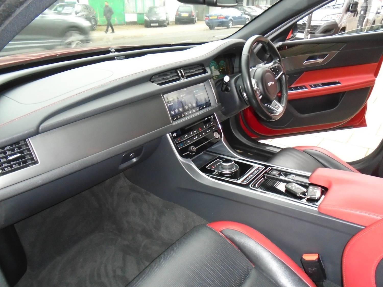 Used Jaguar XF 2016 for sale - 76505154: Photo 13