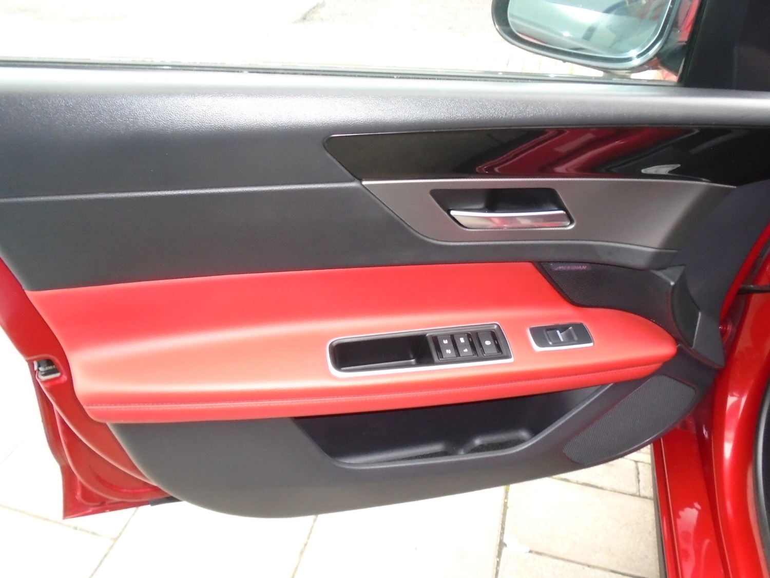 Used Jaguar XF 2016 for sale - 76505154: Photo 14