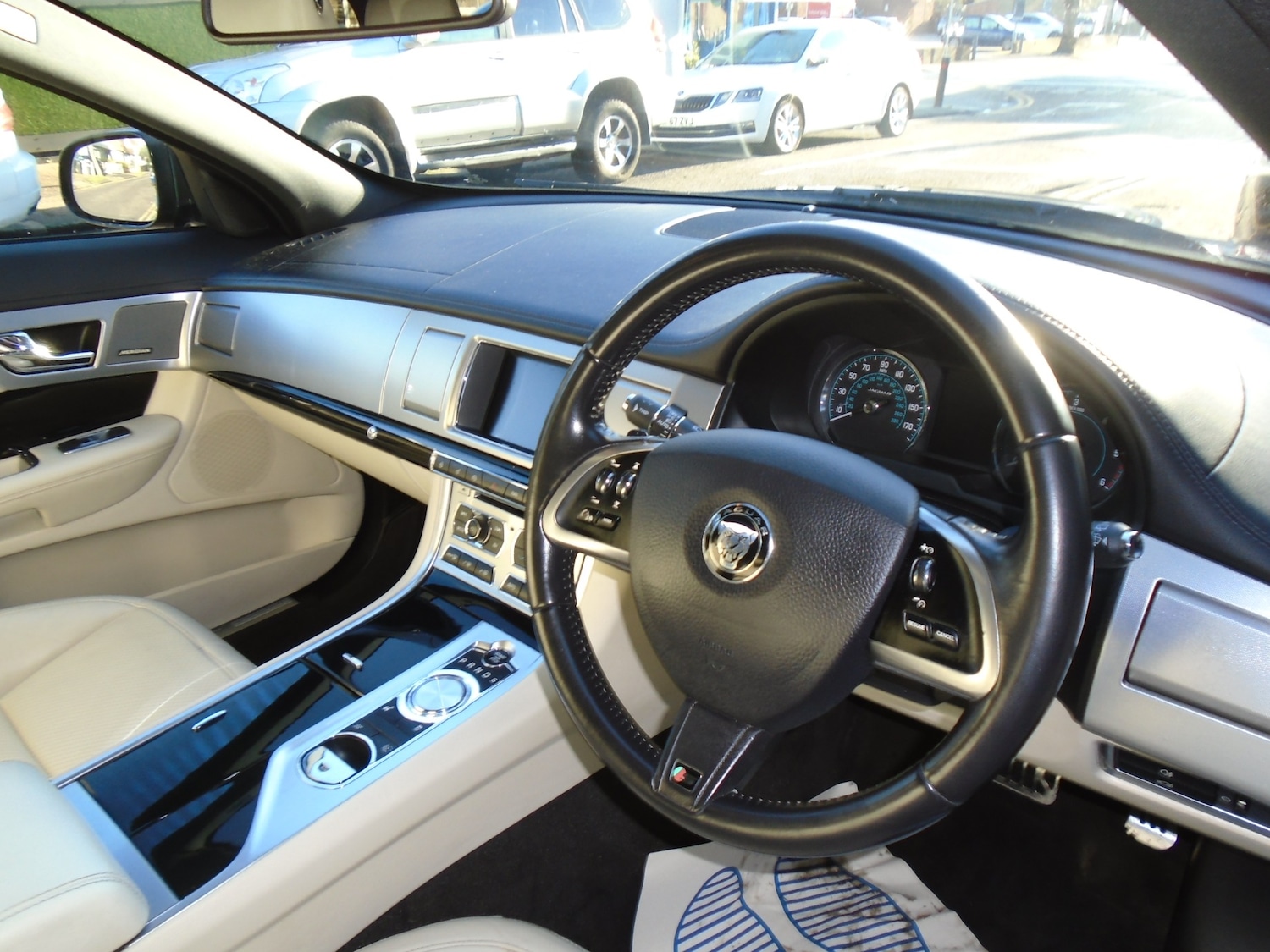 Used Jaguar XF 2014 for sale - 77196335: Photo 11