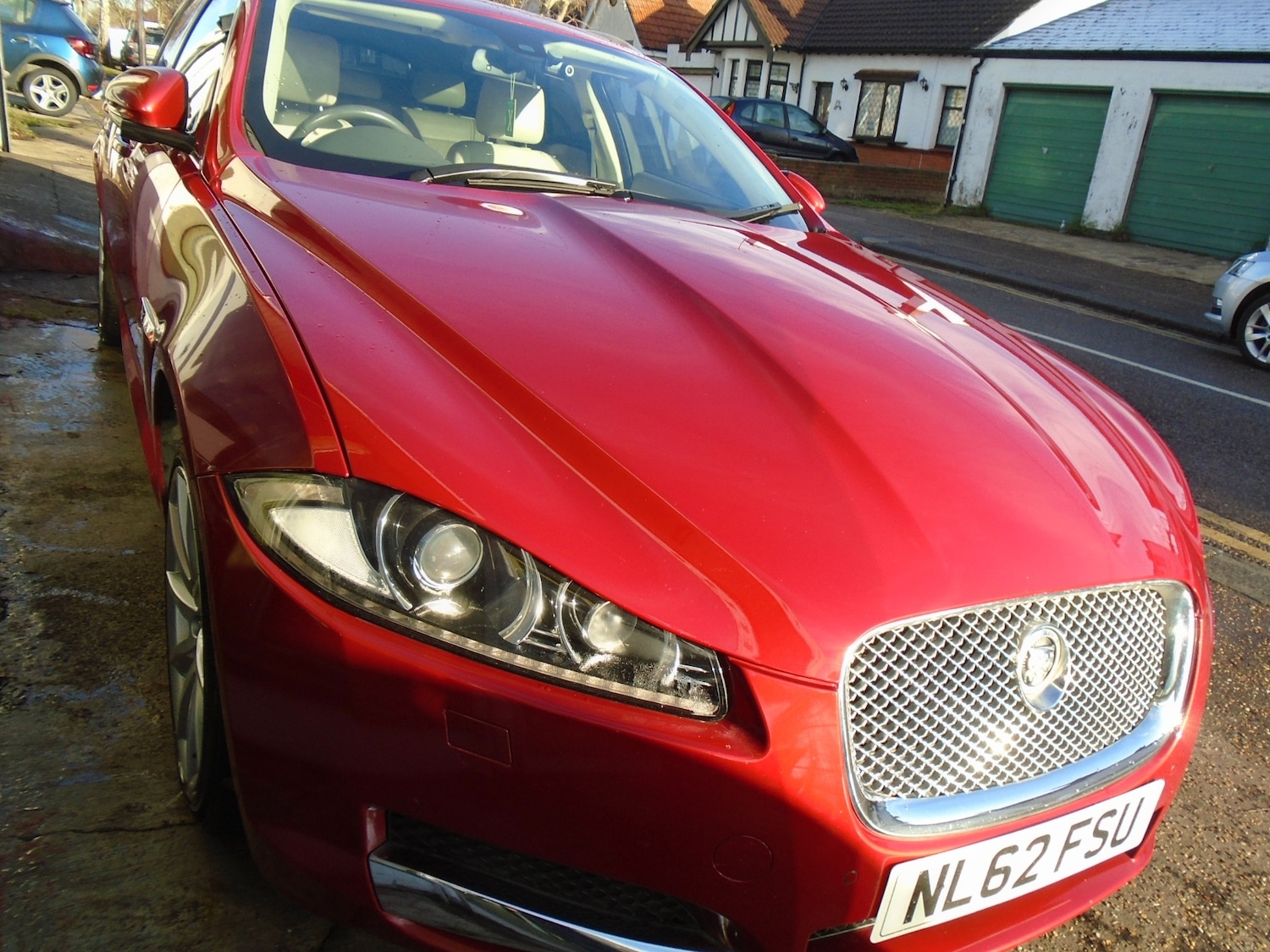 Used Jaguar XF 2013 for sale - 76830851: Photo 1