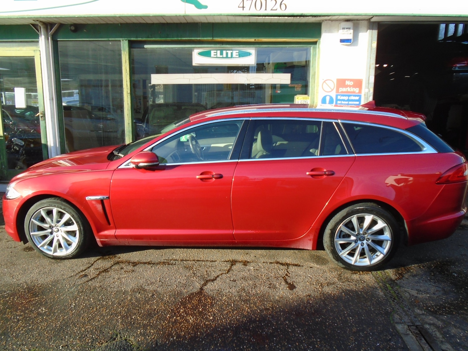 Used Jaguar XF 2013 for sale - 76830851: Photo 11