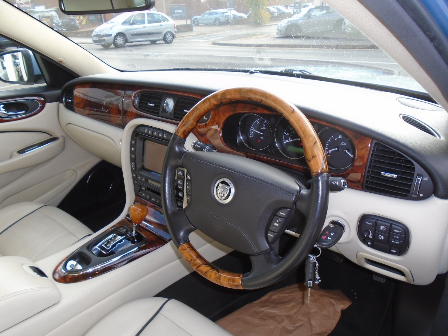 Used Jaguar XJ 2007 for sale - 76436442: Photo 15