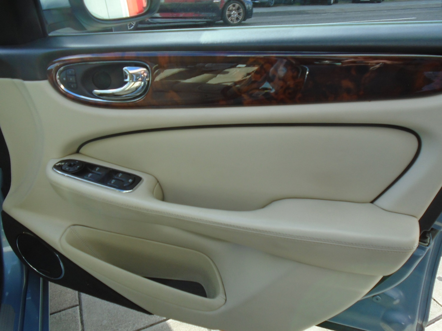 Used Jaguar XJ 2007 for sale - 76436442: Photo 17